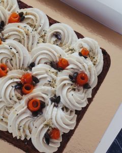 Carrot Cake - Rectangular Grande Detalle